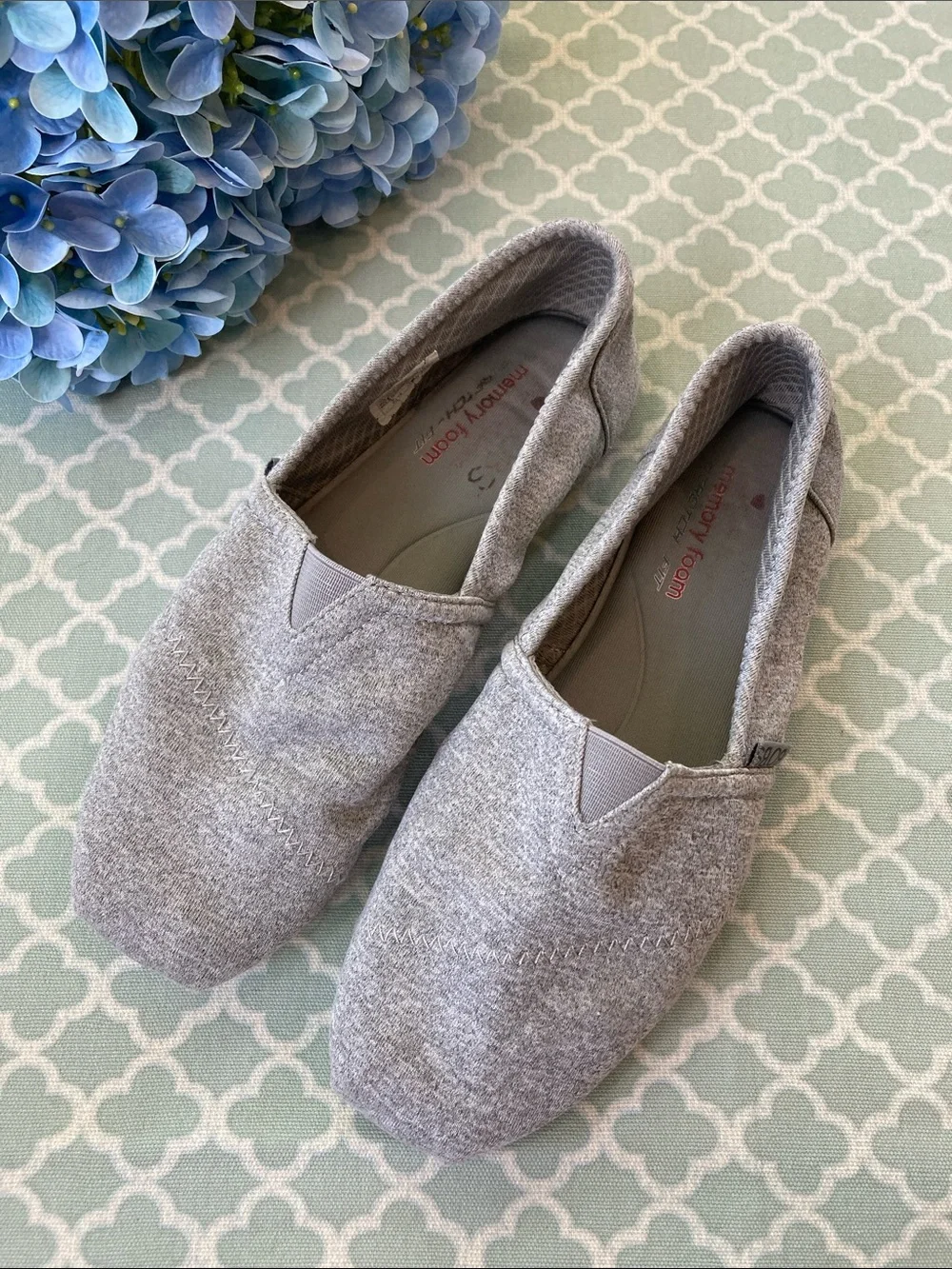 Bobs Skechers Gray Slip On Memory Foam Shoes 8